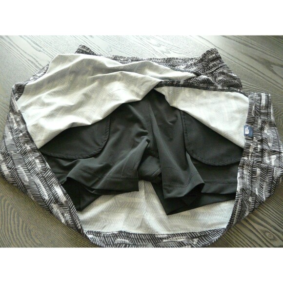 The North Face Womens S Skort Black and White Jogging Running Active Athleisure - Picture 6 of 9